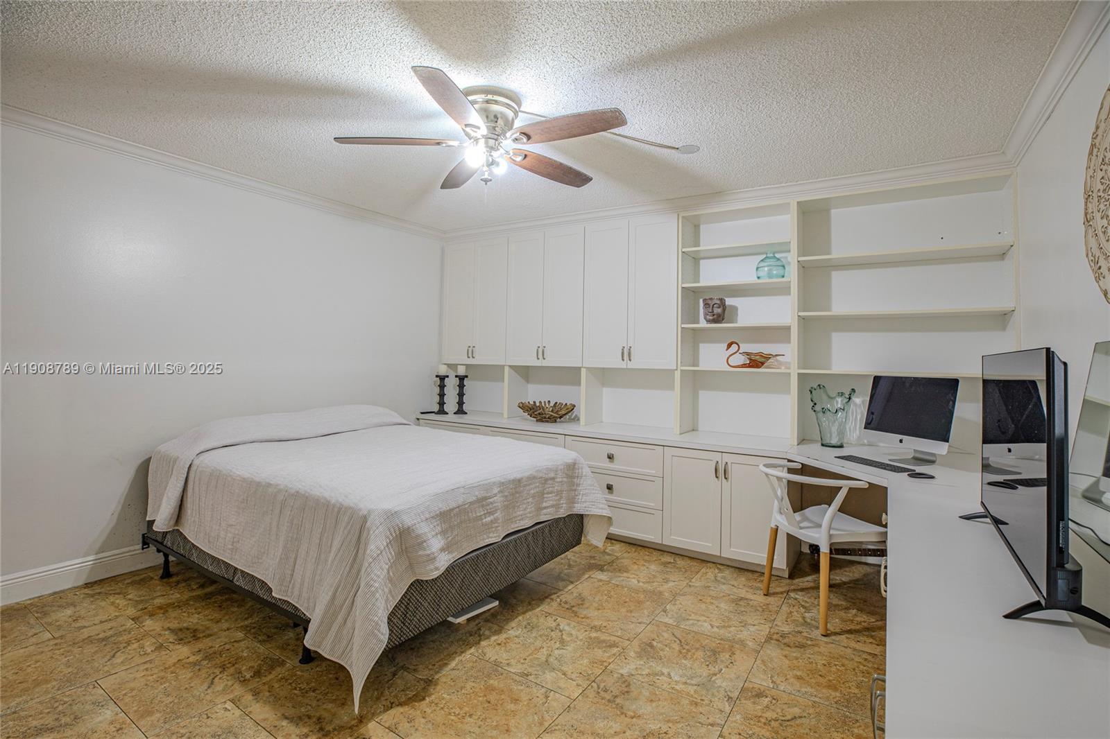 GOLDEN HORN CONDO - Residential