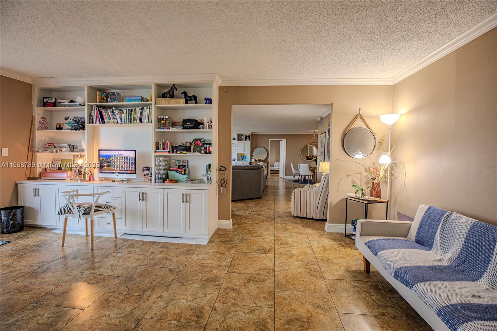 GOLDEN HORN CONDO - Residential