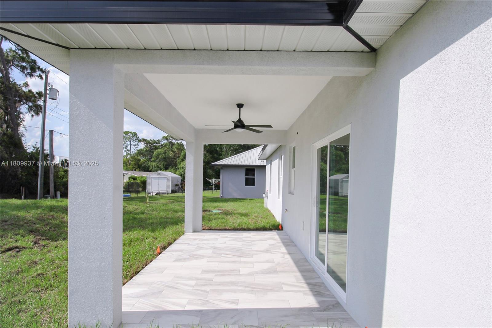LAKE HAVEN EST - Residential