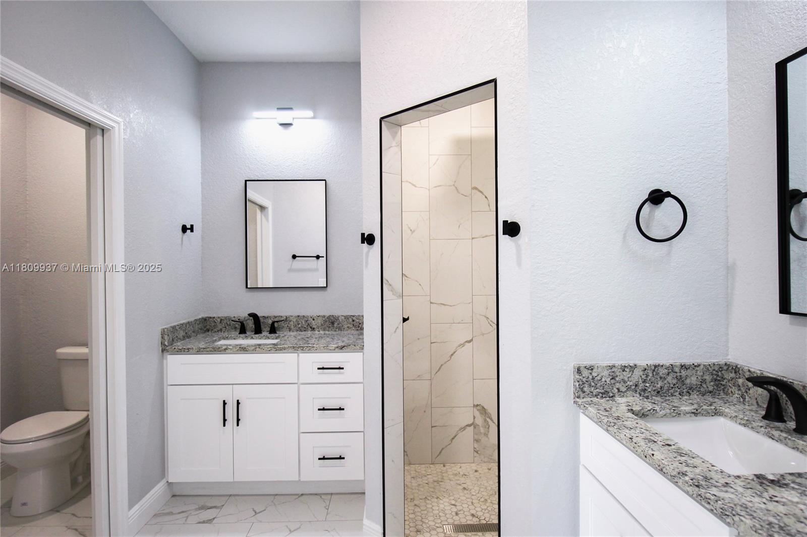 LAKE HAVEN EST - Residential