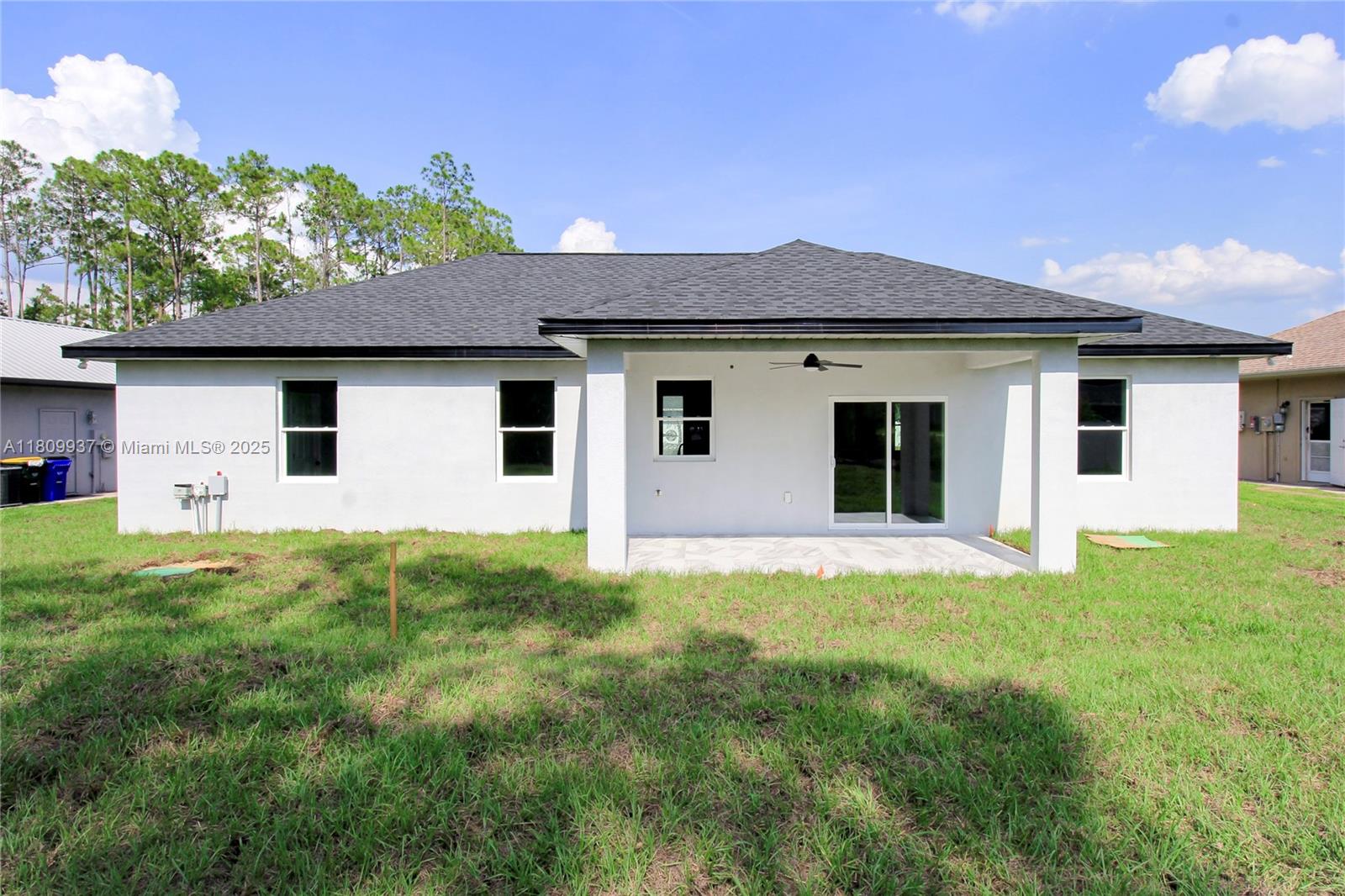 LAKE HAVEN EST - Residential