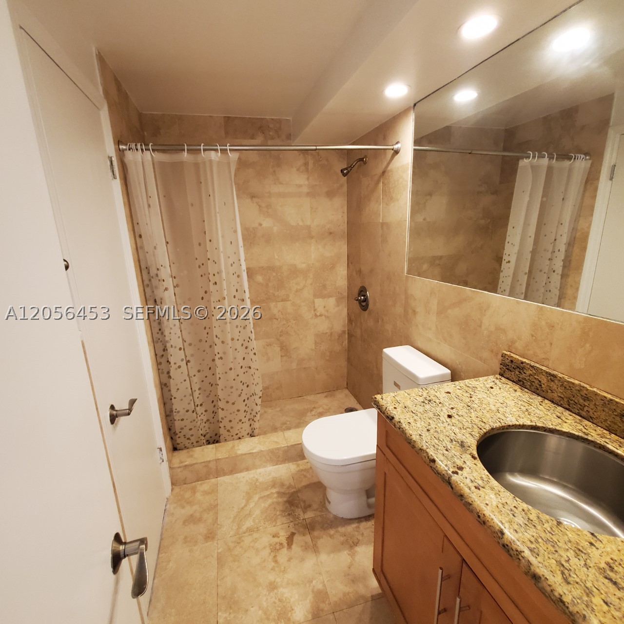 JAMES CENTRAL TOWERS COND - Residential