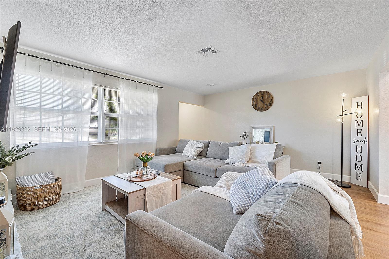 ORIOLE ESTATES SEC 6 - Residential