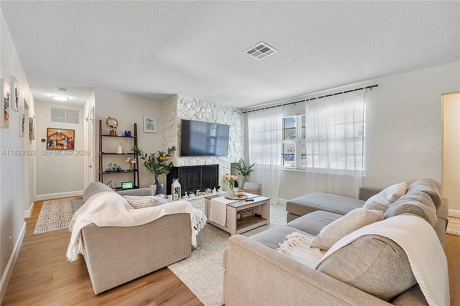 ORIOLE ESTATES SEC 6 - Residential