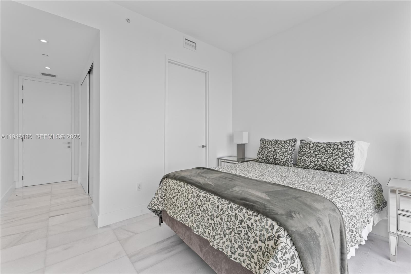 ESCOTTONIA PARK - Residential