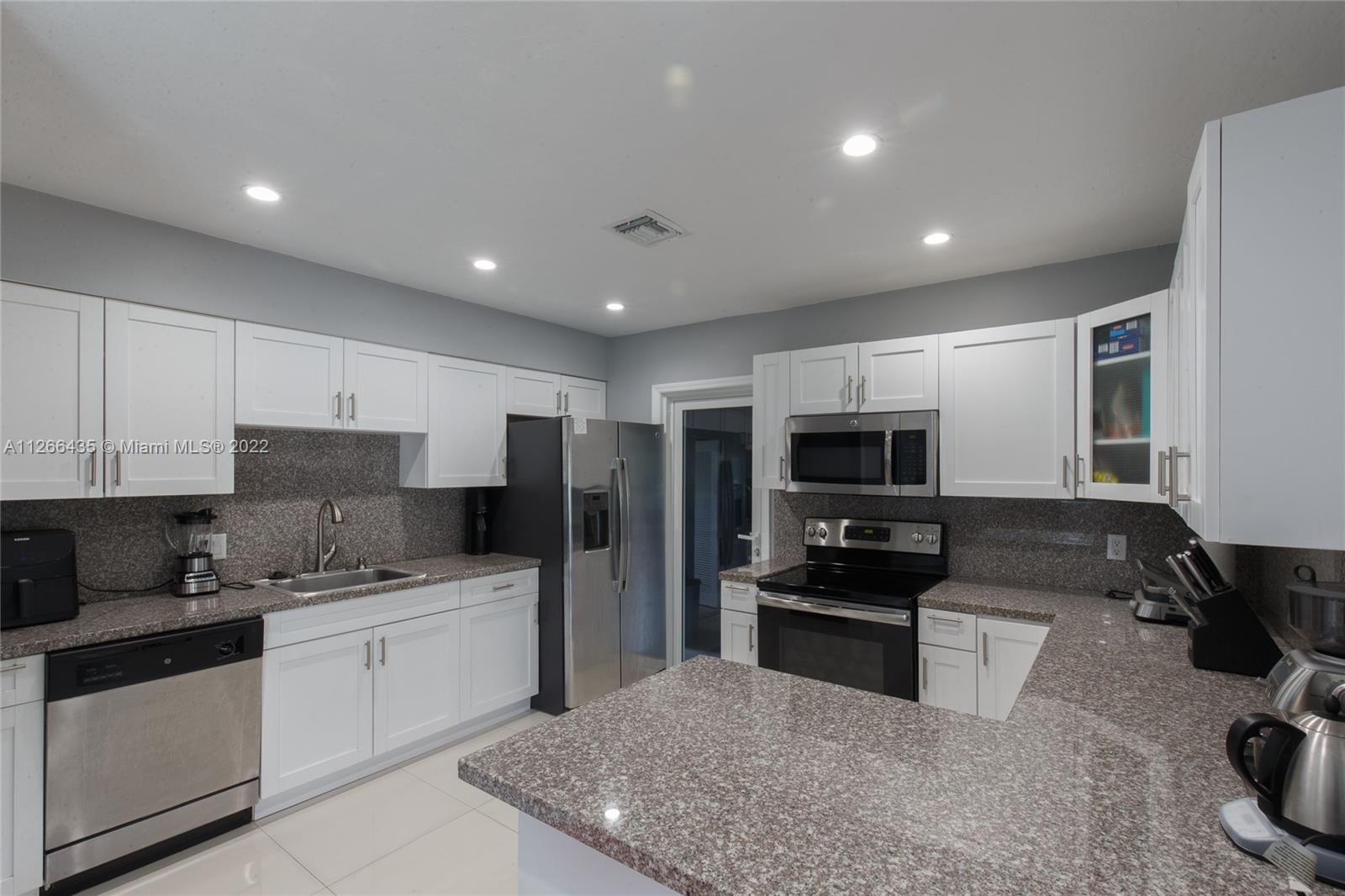 NORTH ANDREWS GARDENS 2ND - Residential
