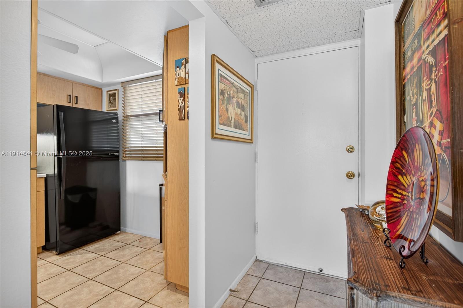 ROYAL PARK CONDO - Residential