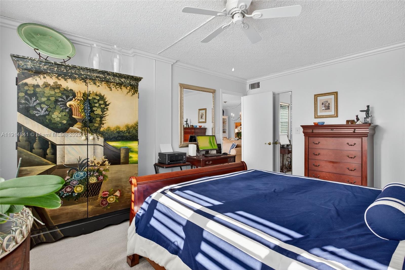 ROYAL PARK CONDO - Residential