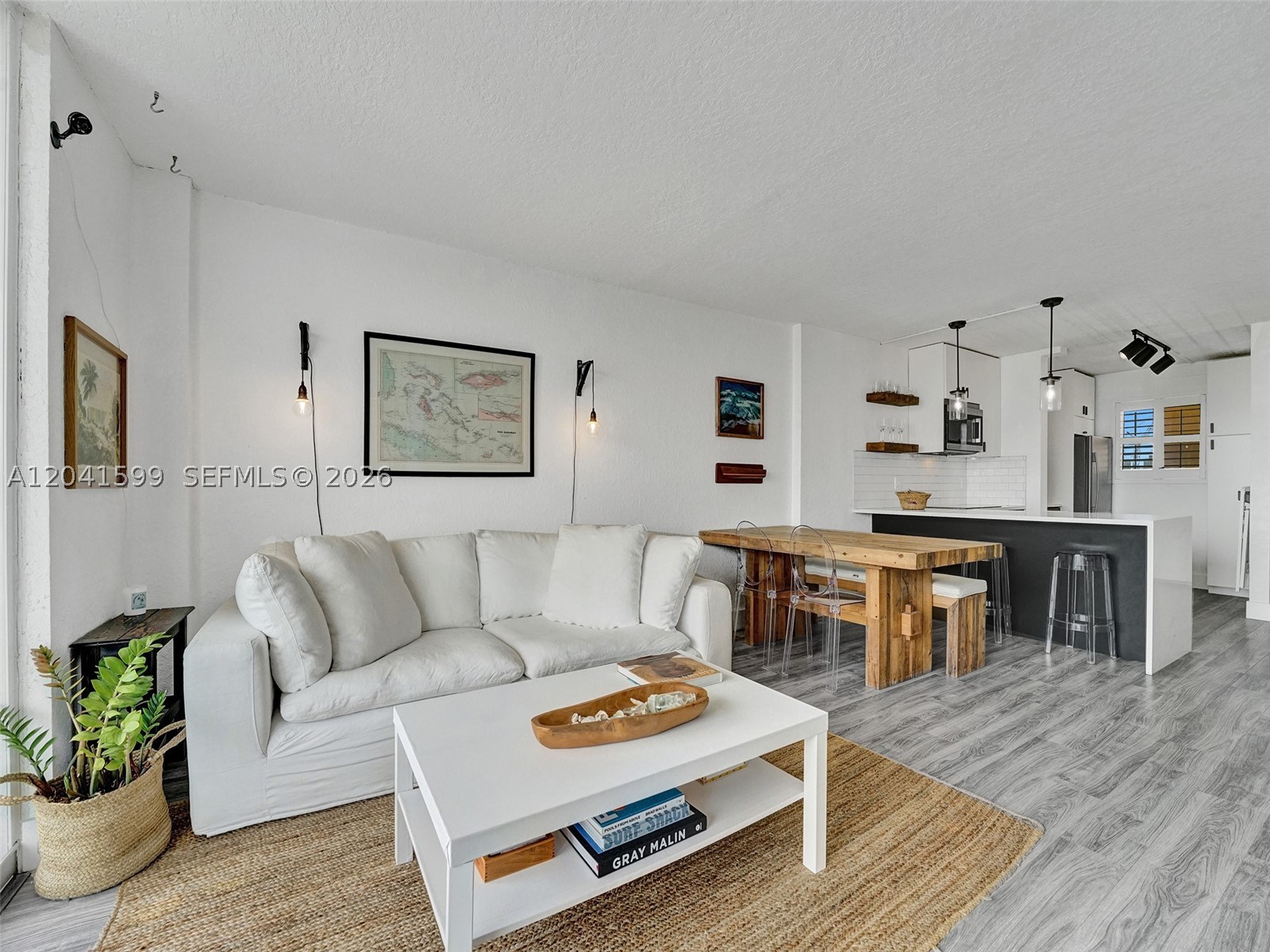 CROMWELL EAST CONDO - Residential