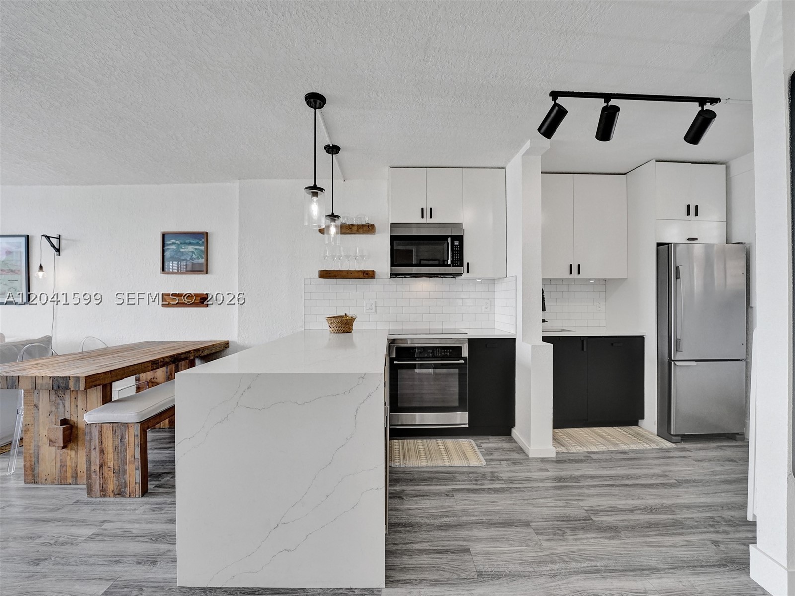 CROMWELL EAST CONDO - Residential