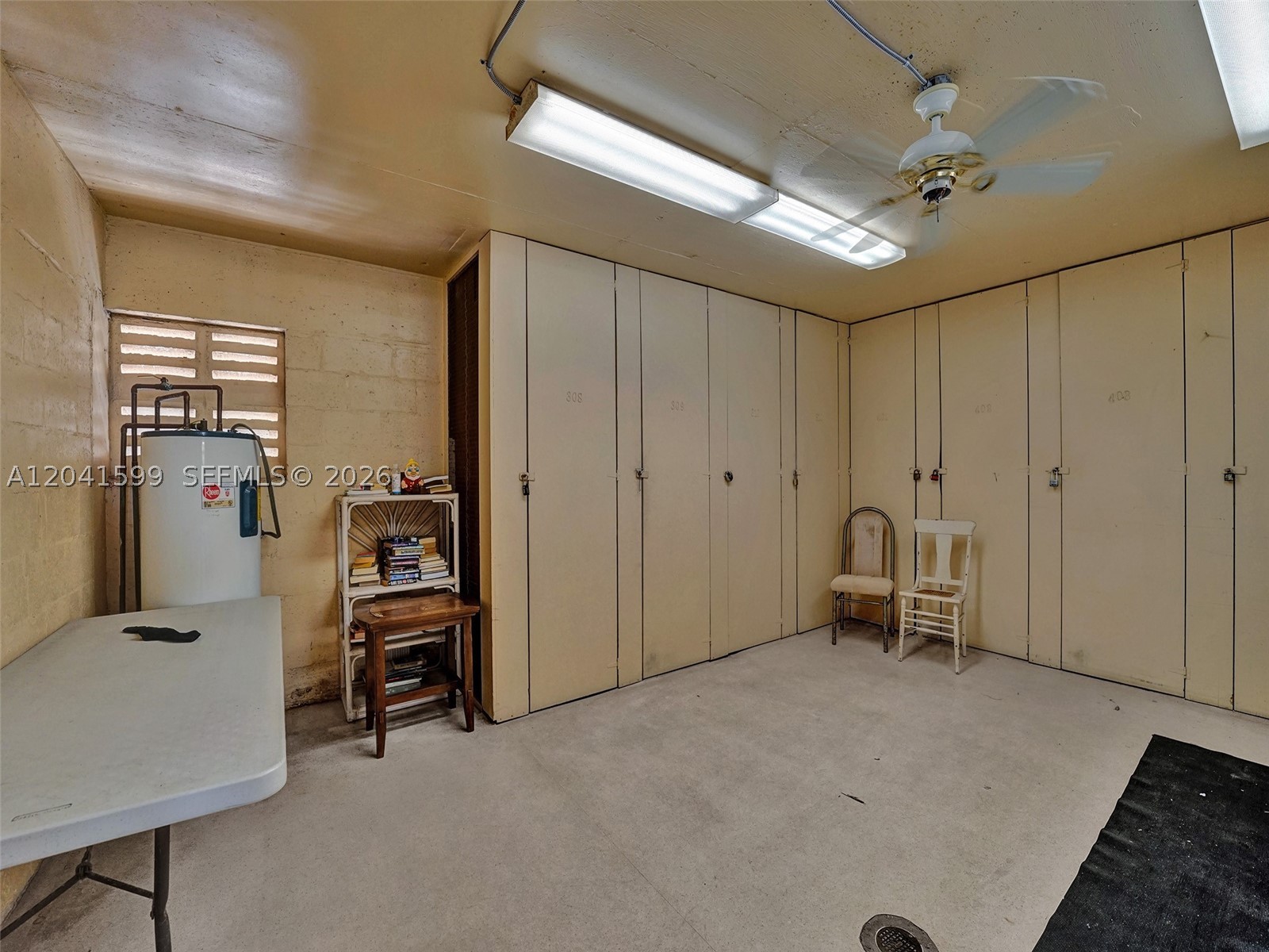 CROMWELL EAST CONDO - Residential