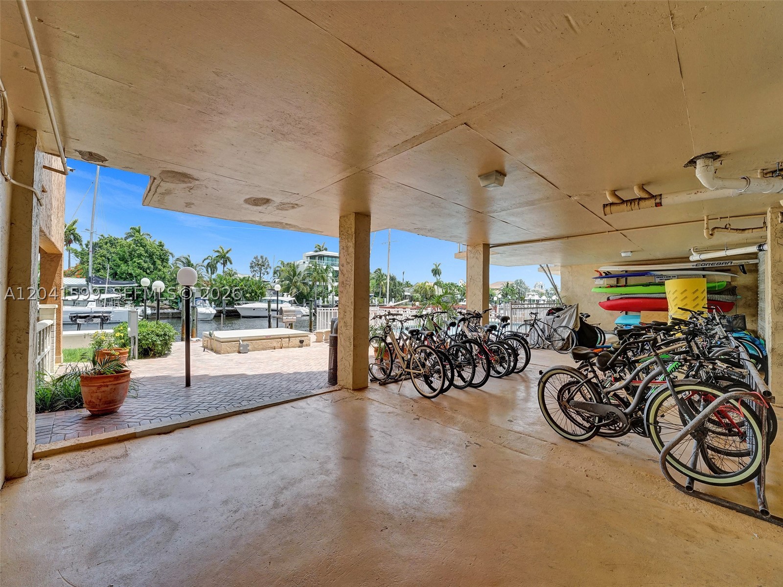 CROMWELL EAST CONDO - Residential