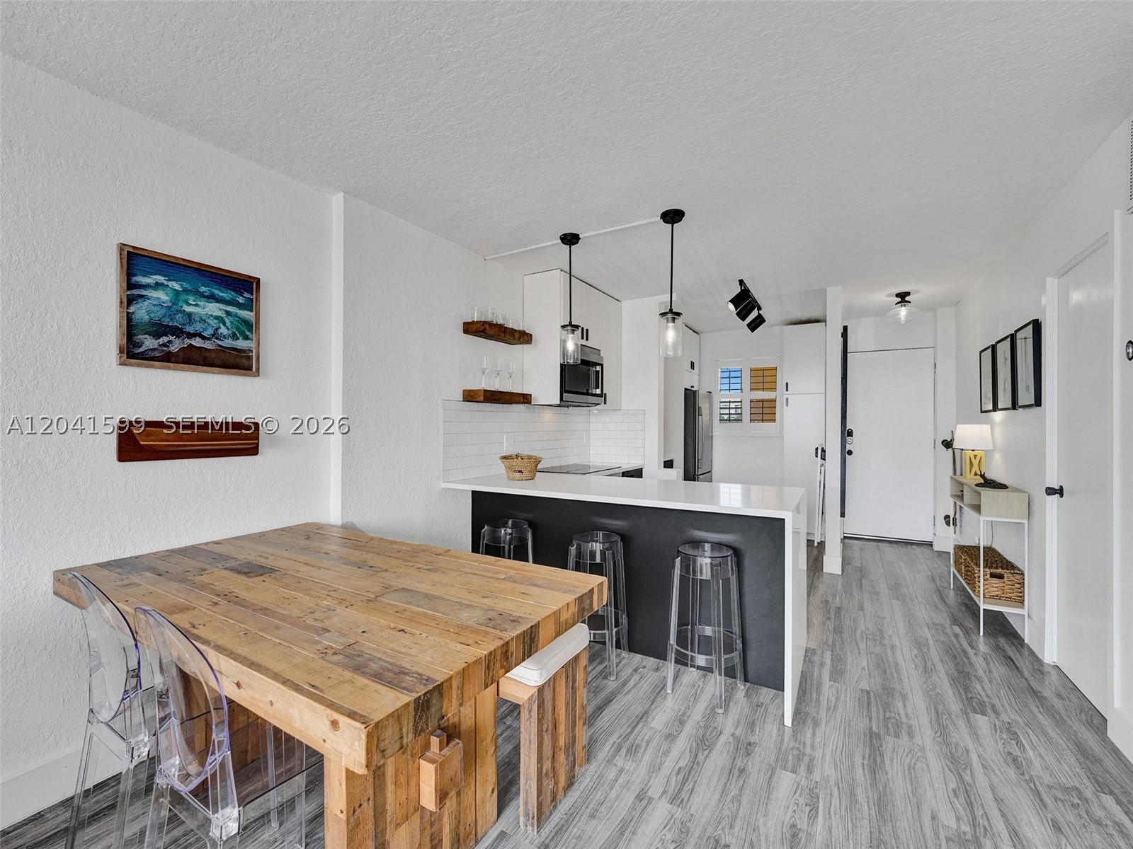 CROMWELL EAST CONDO - Residential