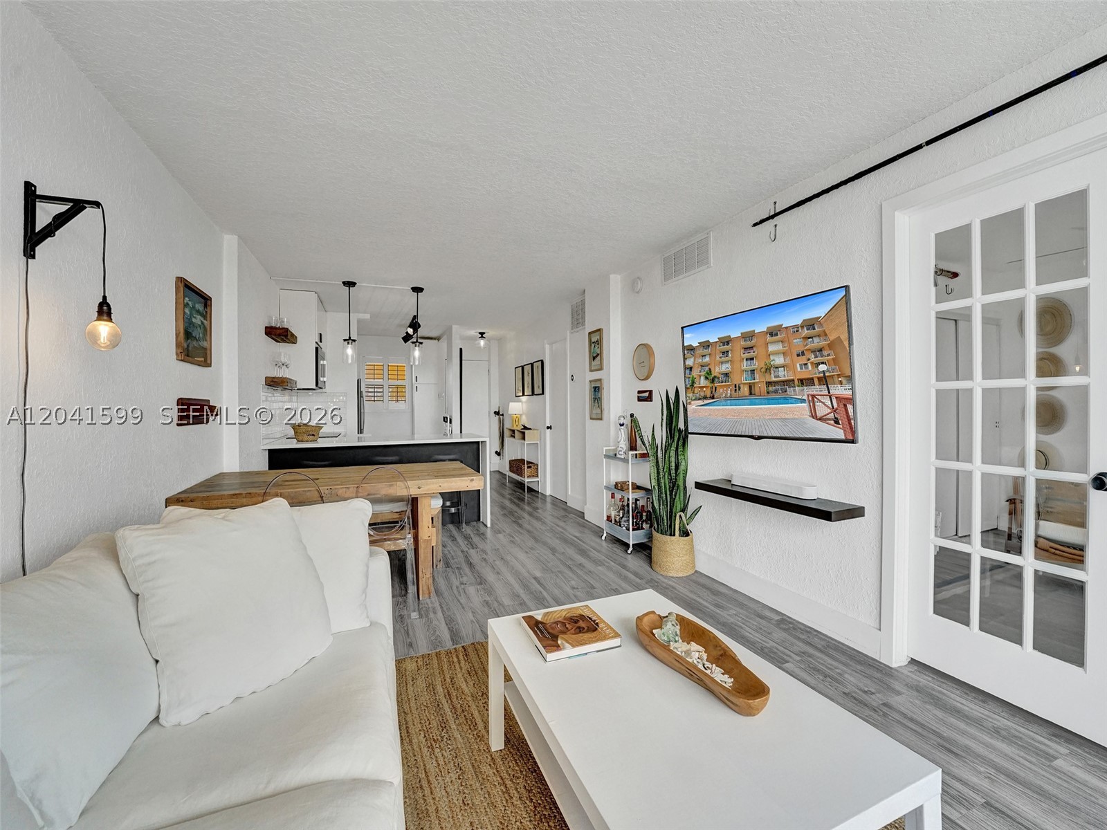 CROMWELL EAST CONDO - Residential