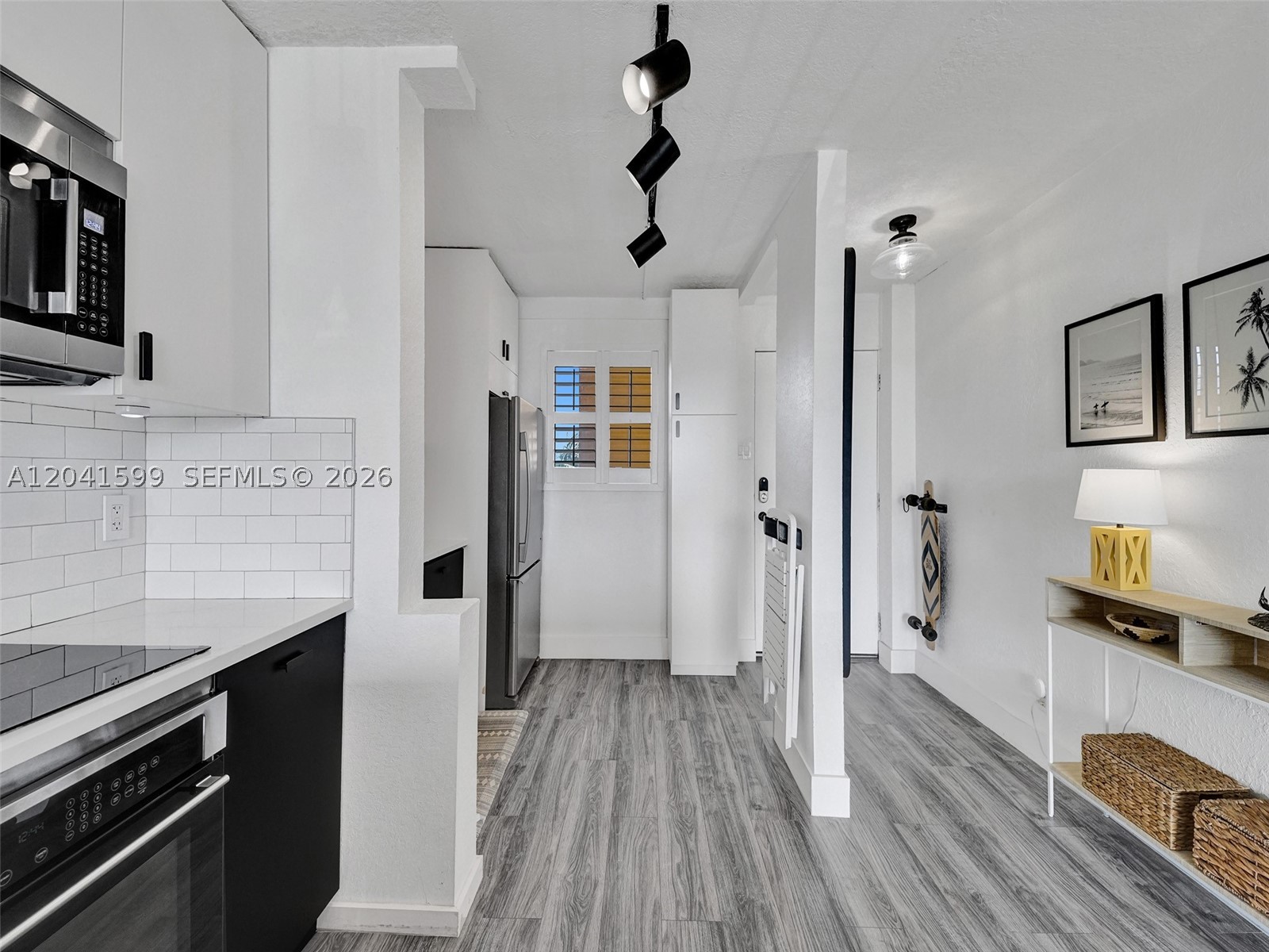 CROMWELL EAST CONDO - Residential
