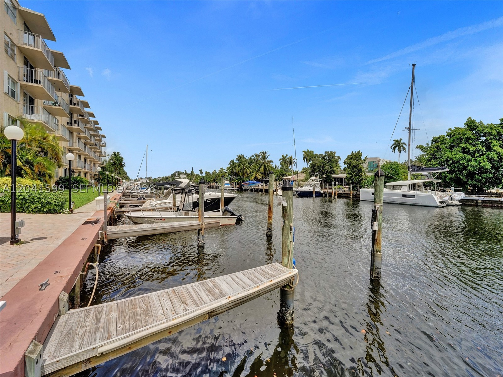 CROMWELL EAST CONDO - Residential