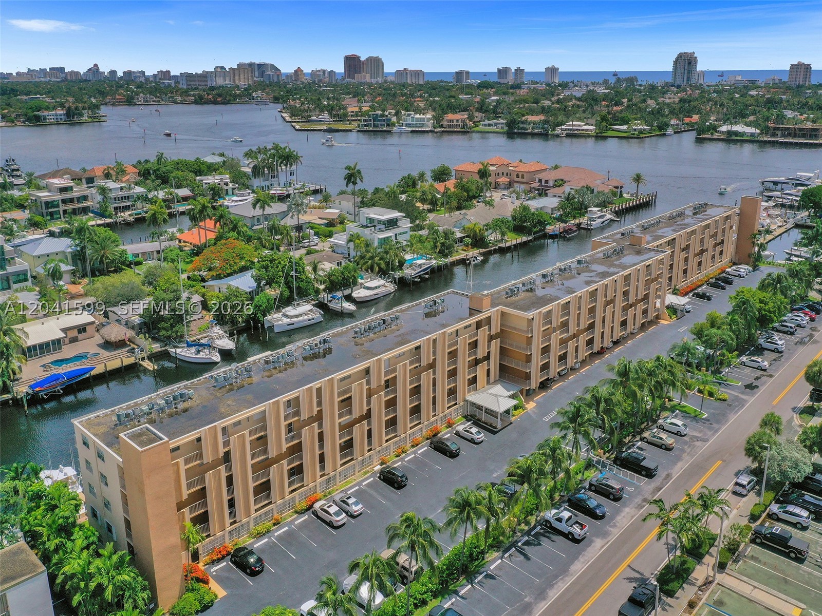 CROMWELL EAST CONDO - Residential