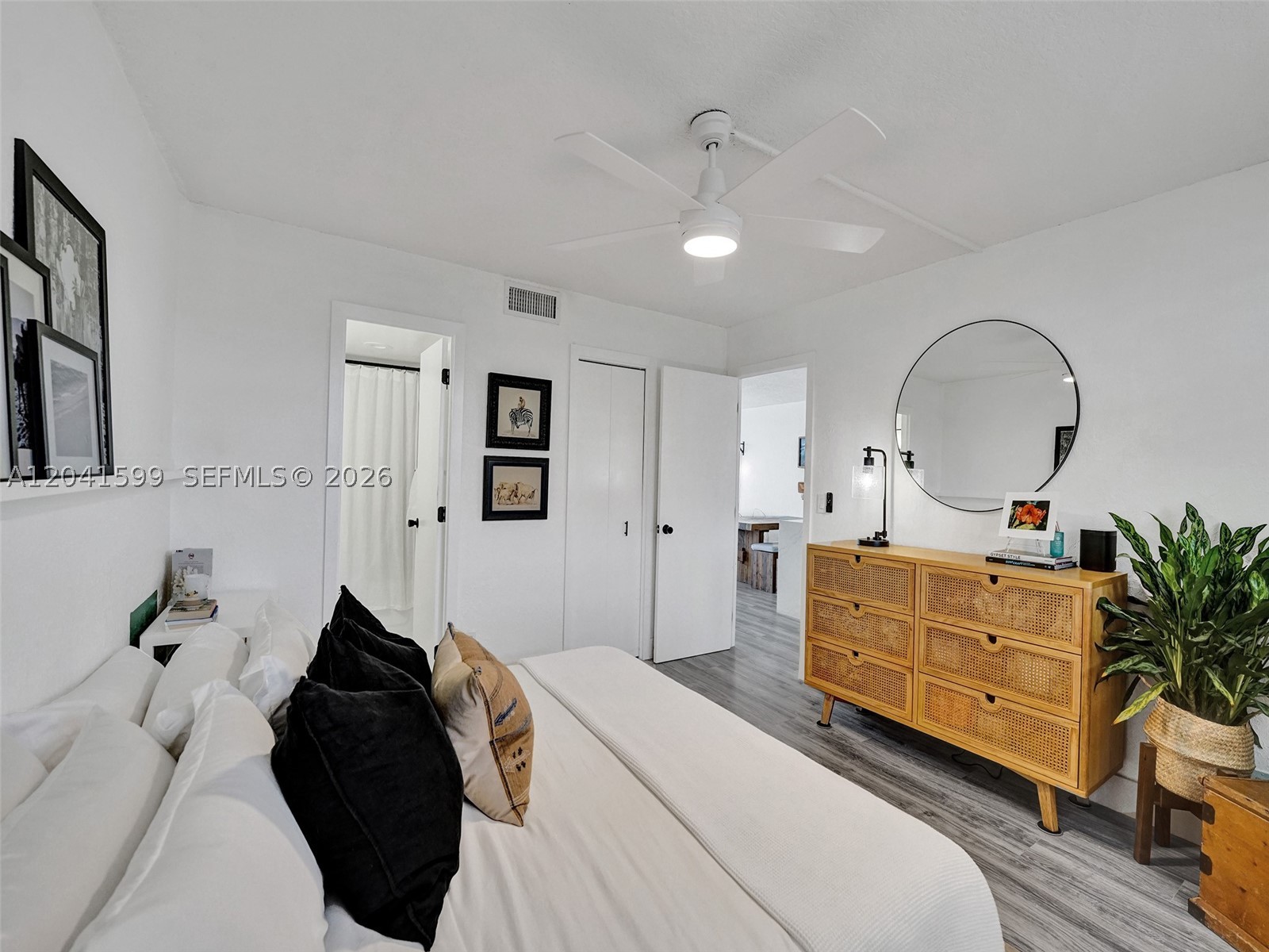 CROMWELL EAST CONDO - Residential