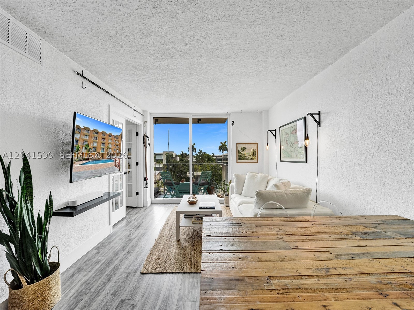CROMWELL EAST CONDO - Residential