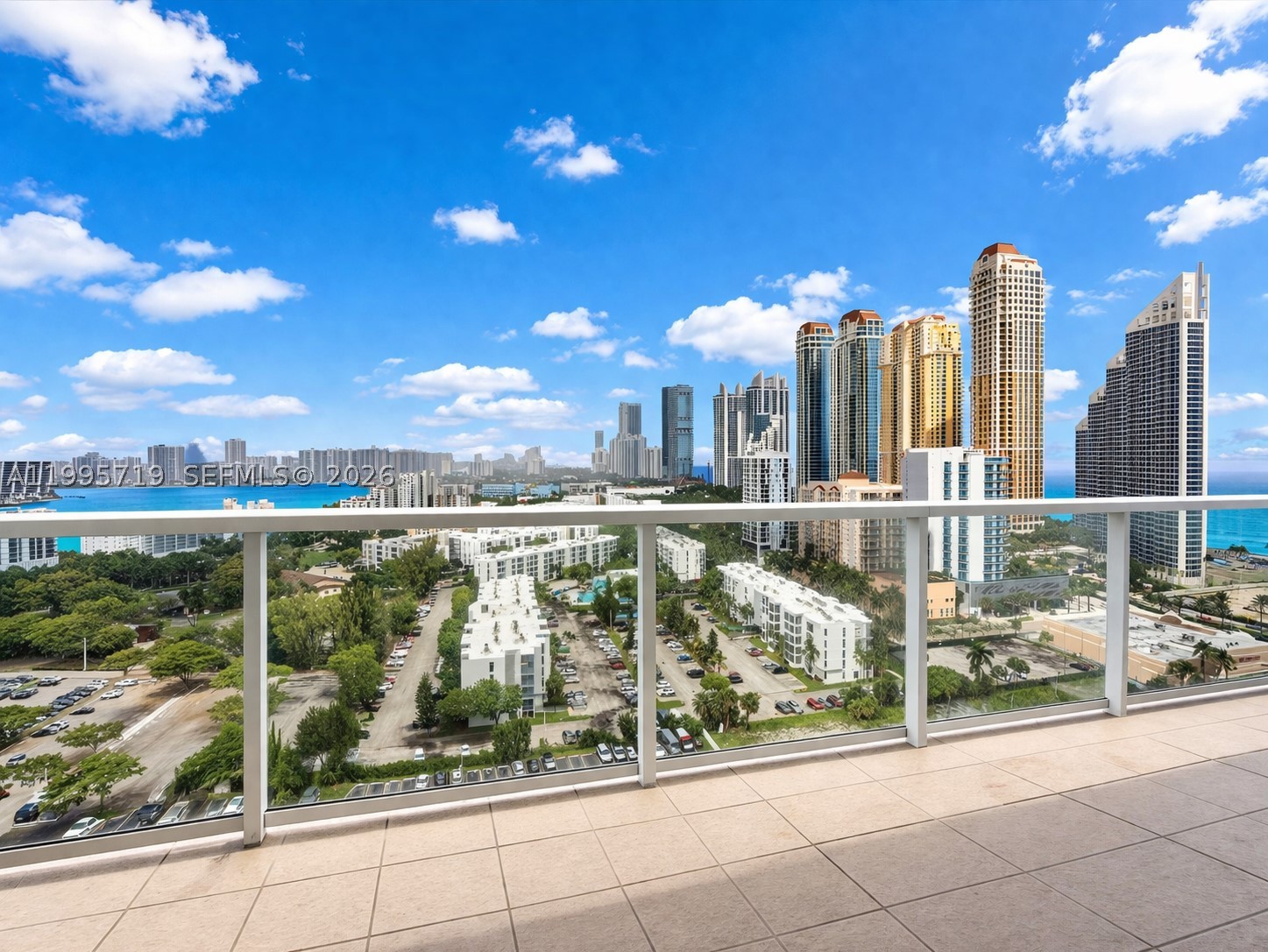 WINSTON TOWER 300 CONDO - Residential