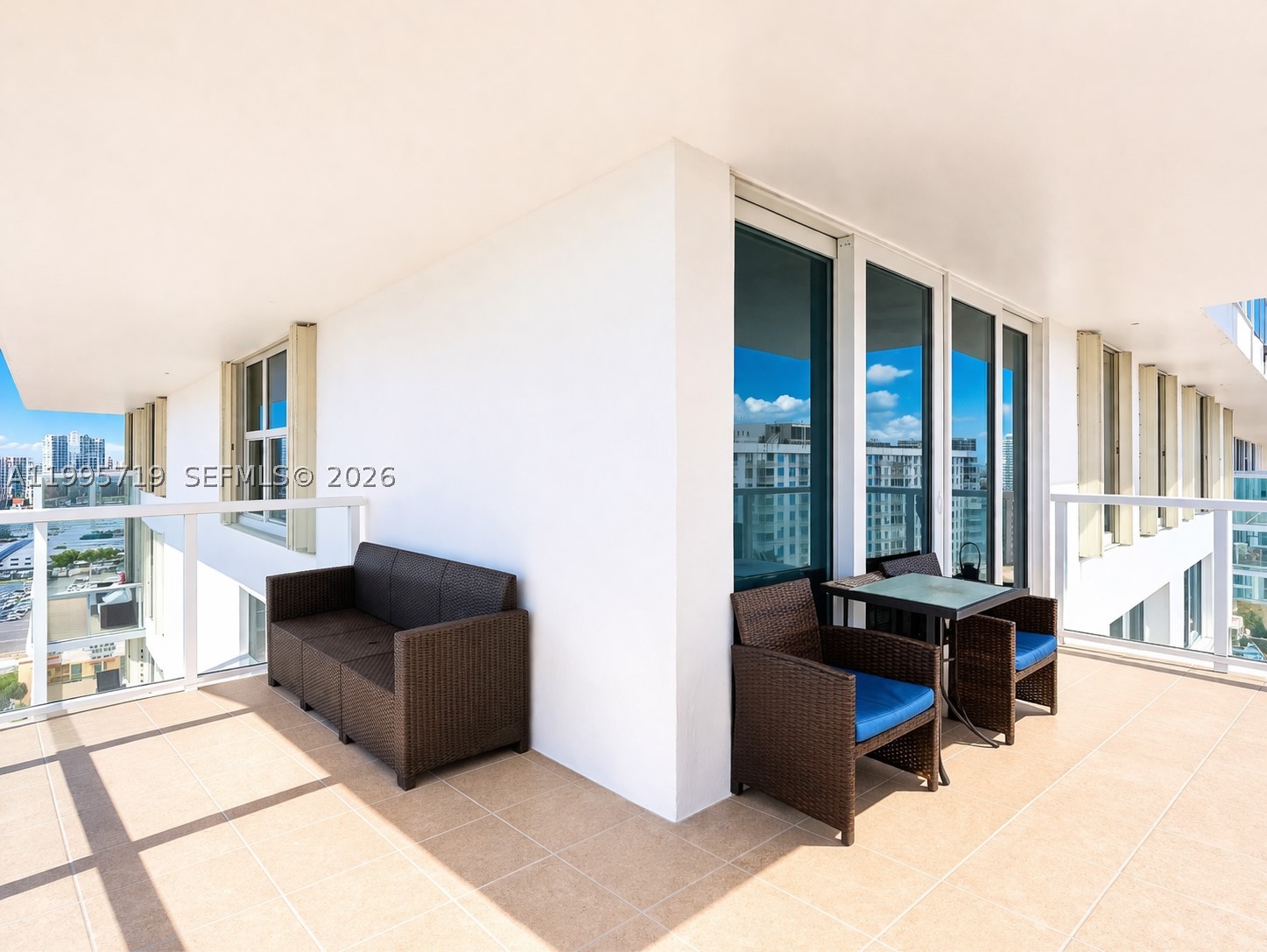 WINSTON TOWER 300 CONDO - Residential