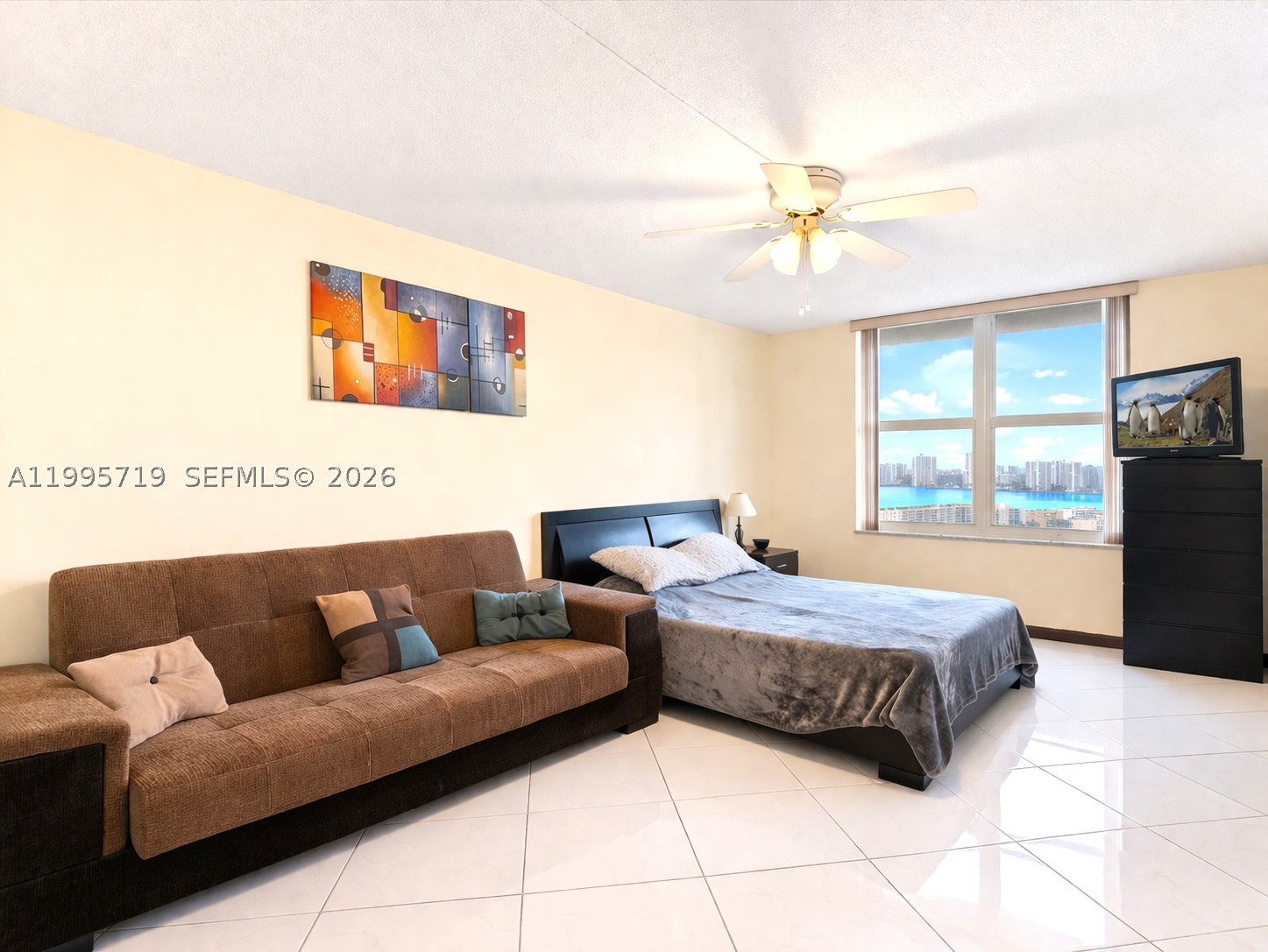 WINSTON TOWER 300 CONDO - Residential