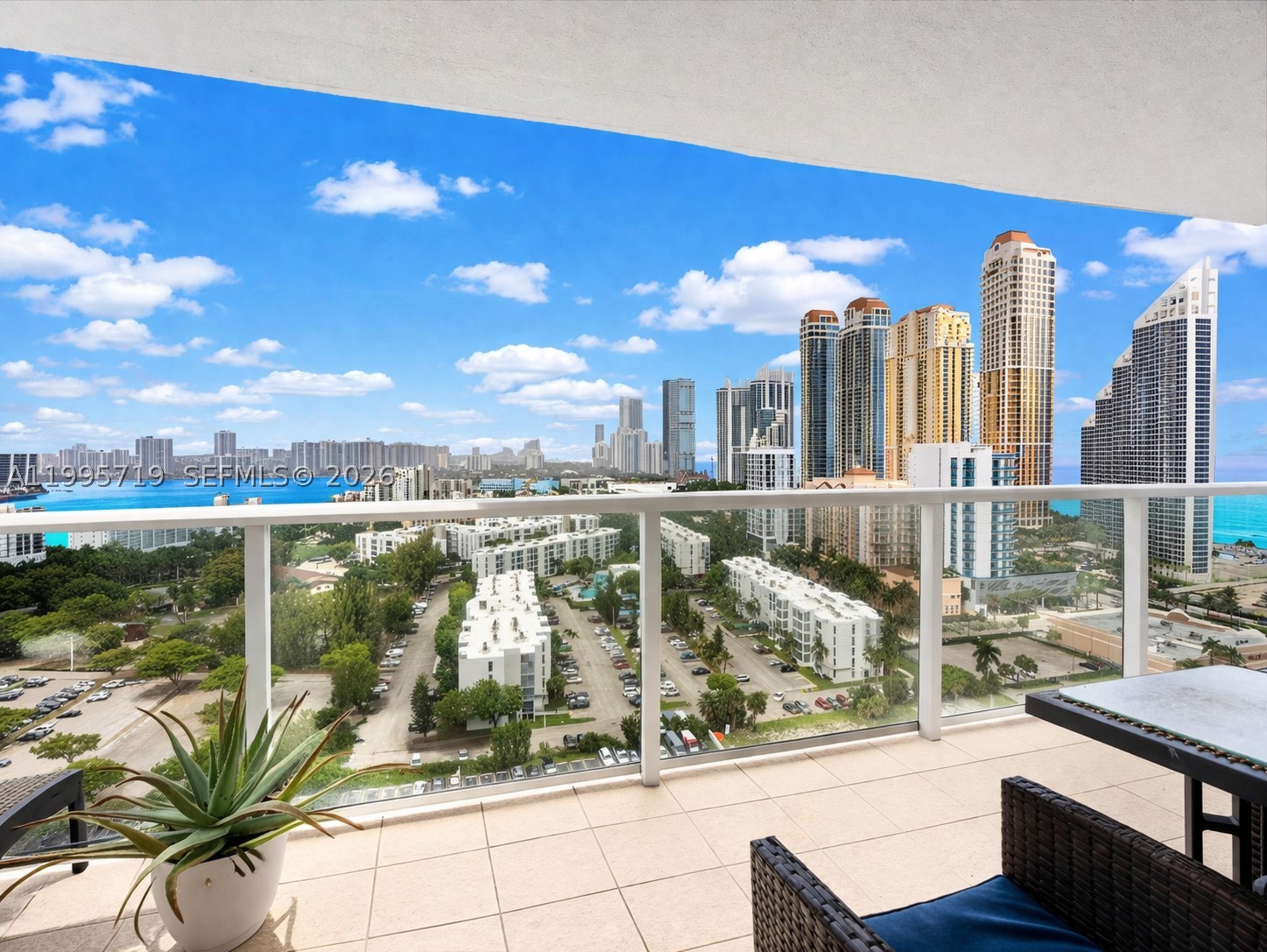 WINSTON TOWER 300 CONDO - Residential