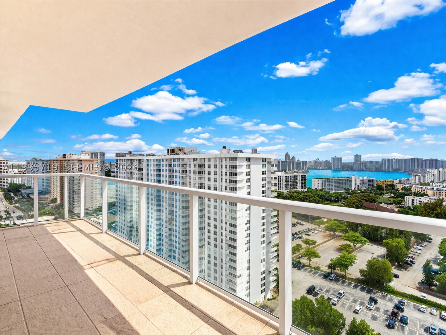 WINSTON TOWER 300 CONDO - Residential