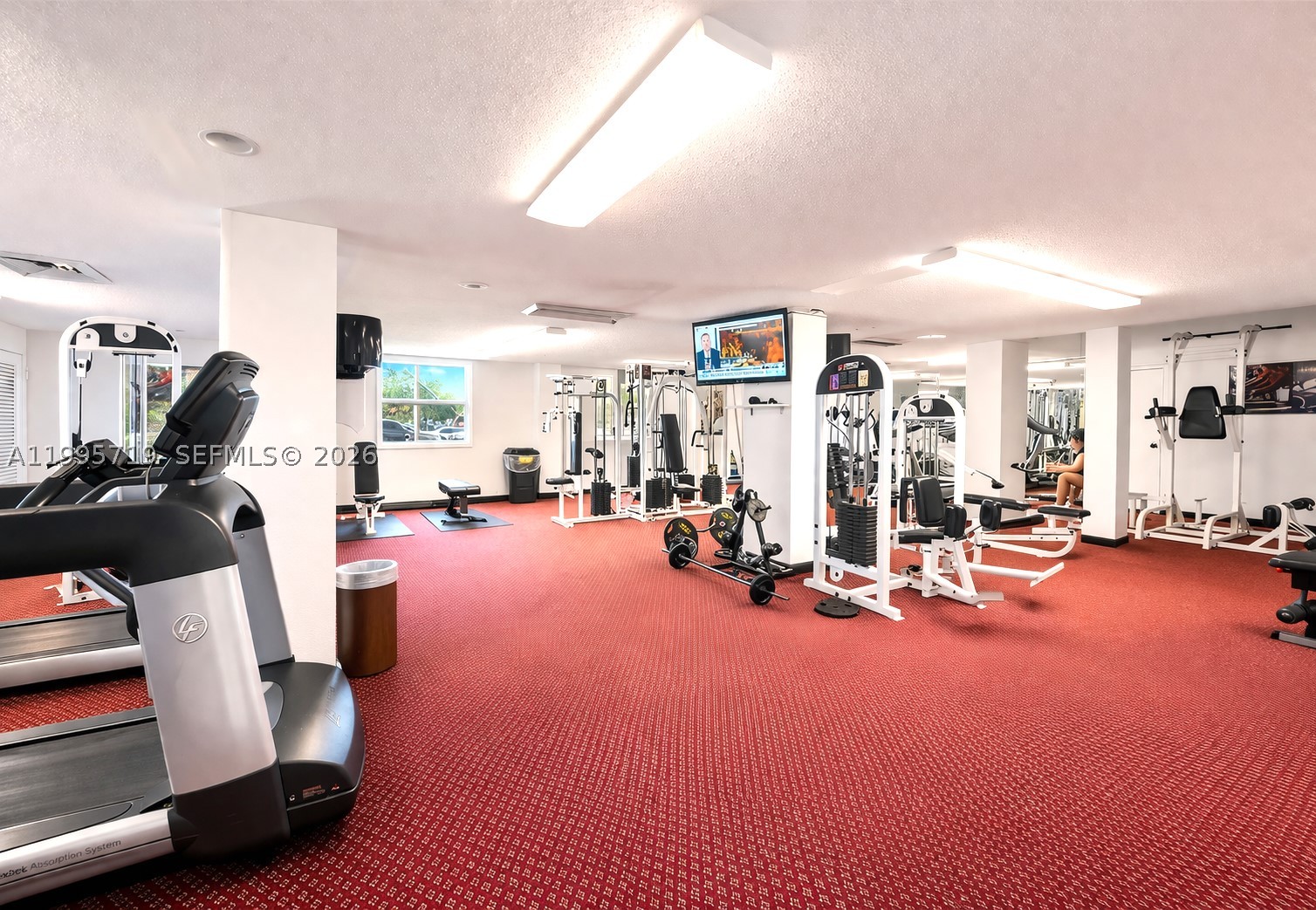 WINSTON TOWER 300 CONDO - Residential