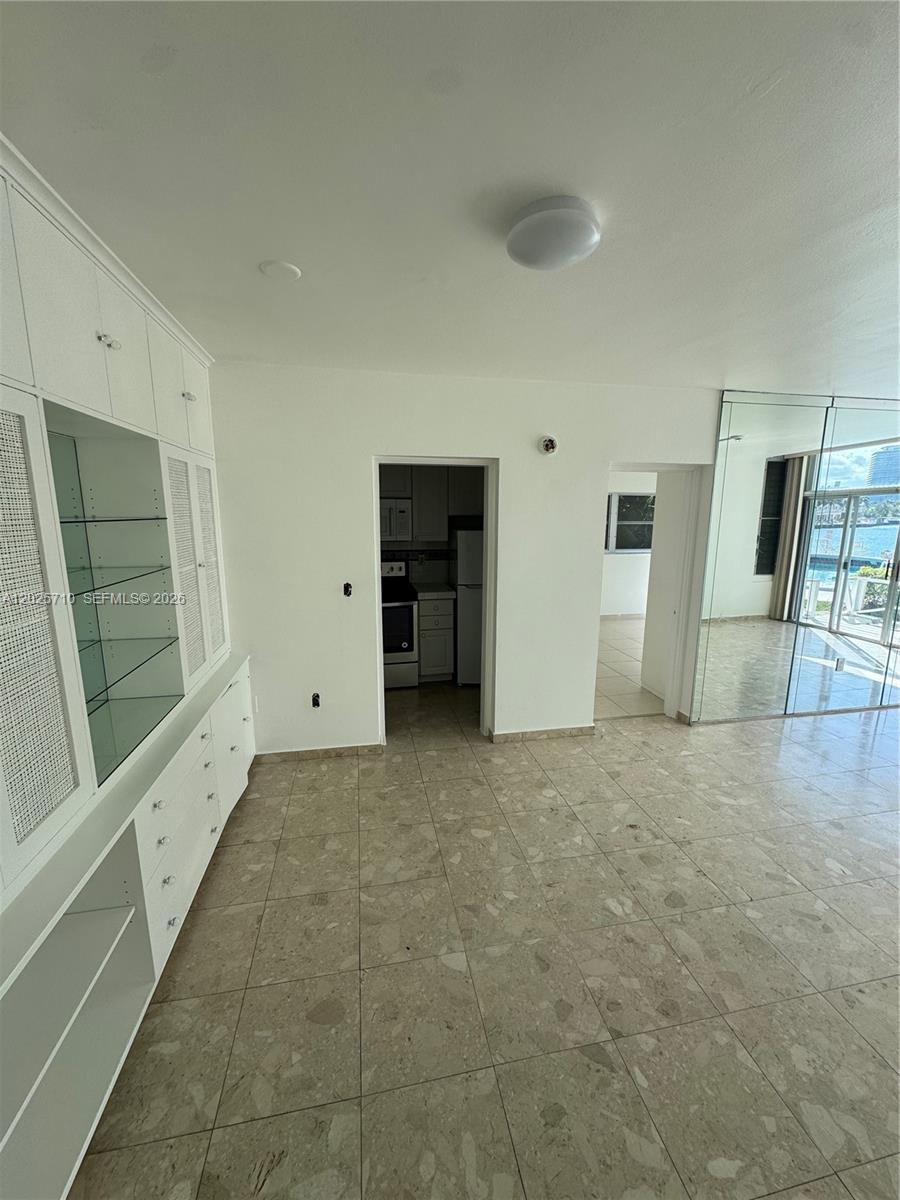HARBOUR BAY CONDO - Residential Lease