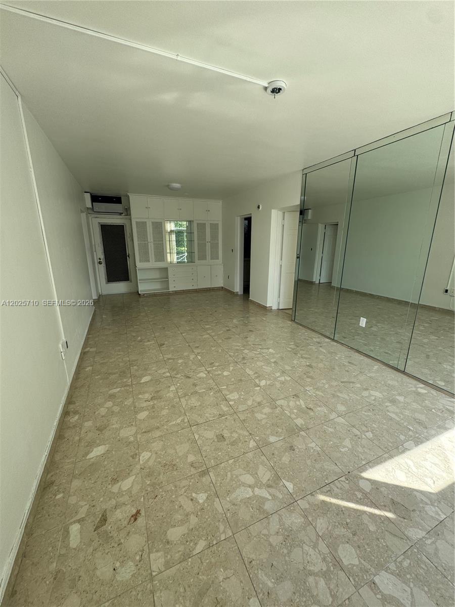 HARBOUR BAY CONDO - Residential Lease