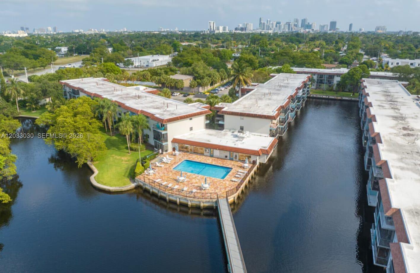 HIDDEN HARBOR CONDOMINIUM - Residential