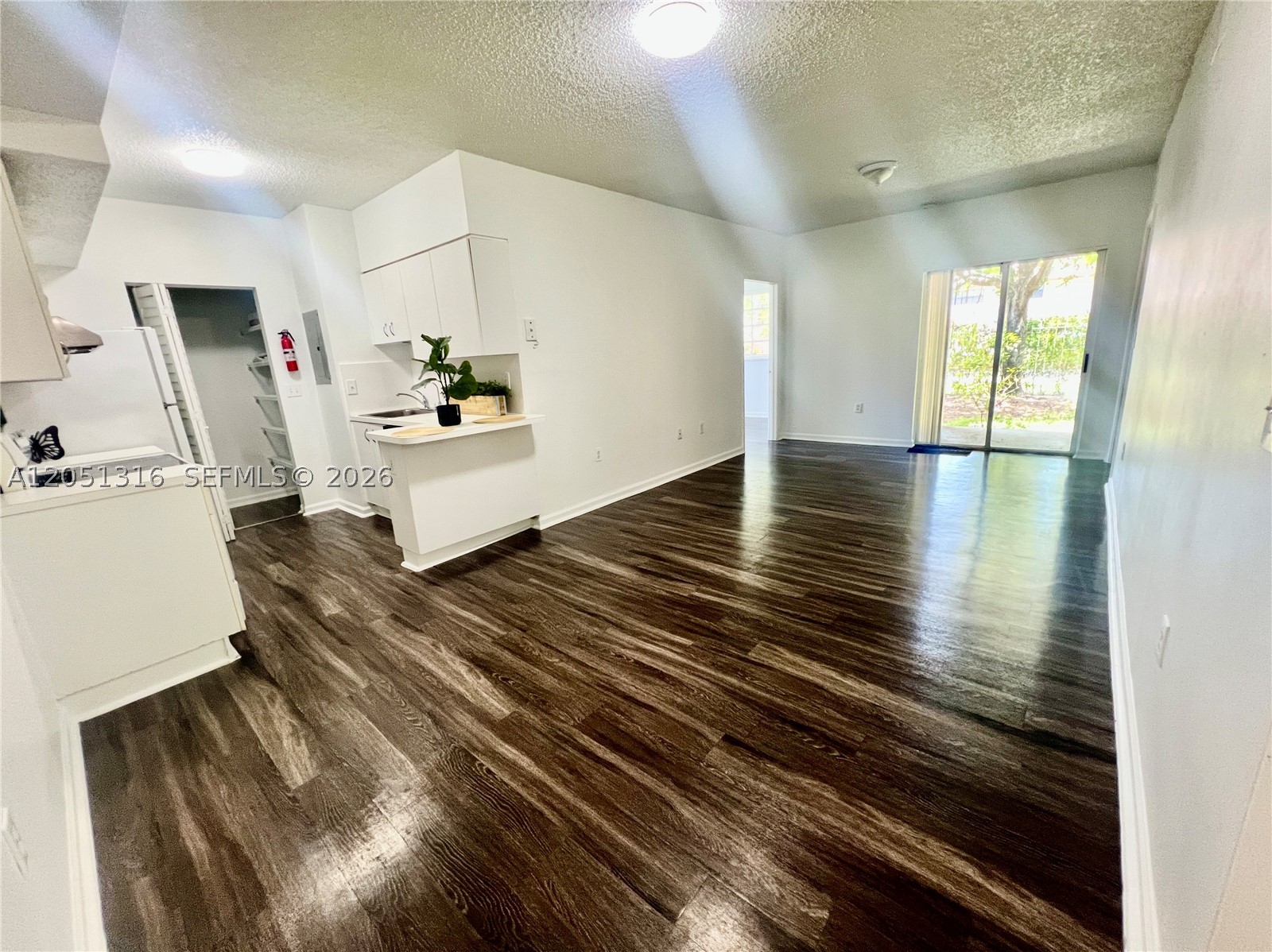 SERENITY PALMS CONDO - Residential Lease