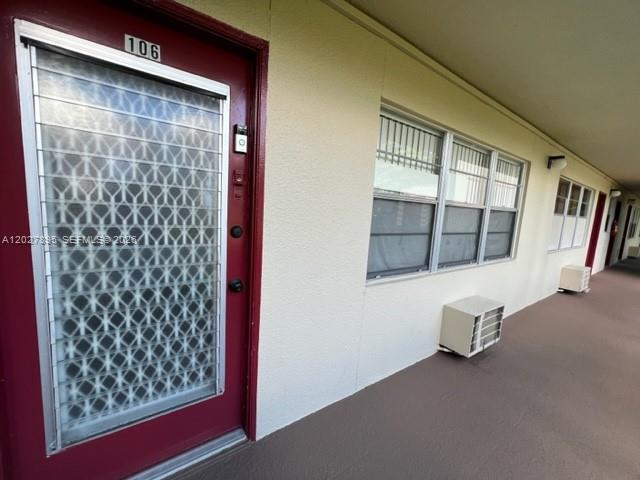 NEW HAMPTON AT CENTURY VI - Residential Lease