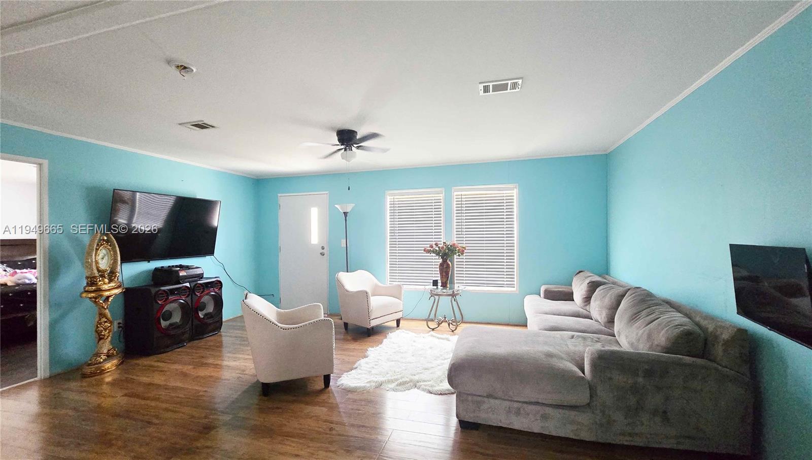 MONTURA SOUTH HALF (100804 - Residential