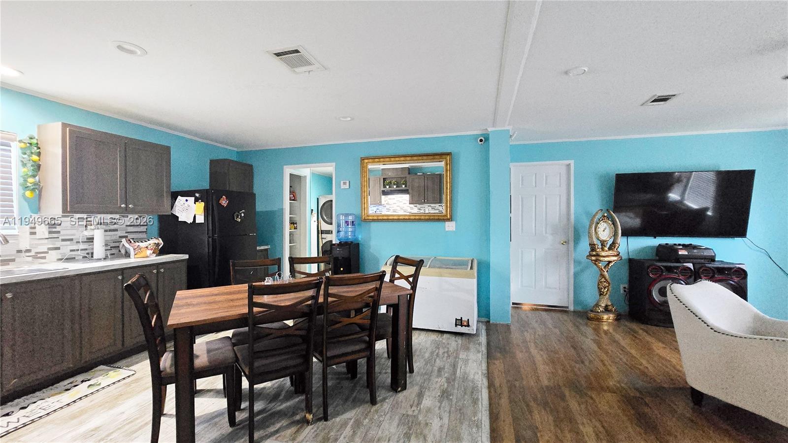 MONTURA SOUTH HALF (100804 - Residential