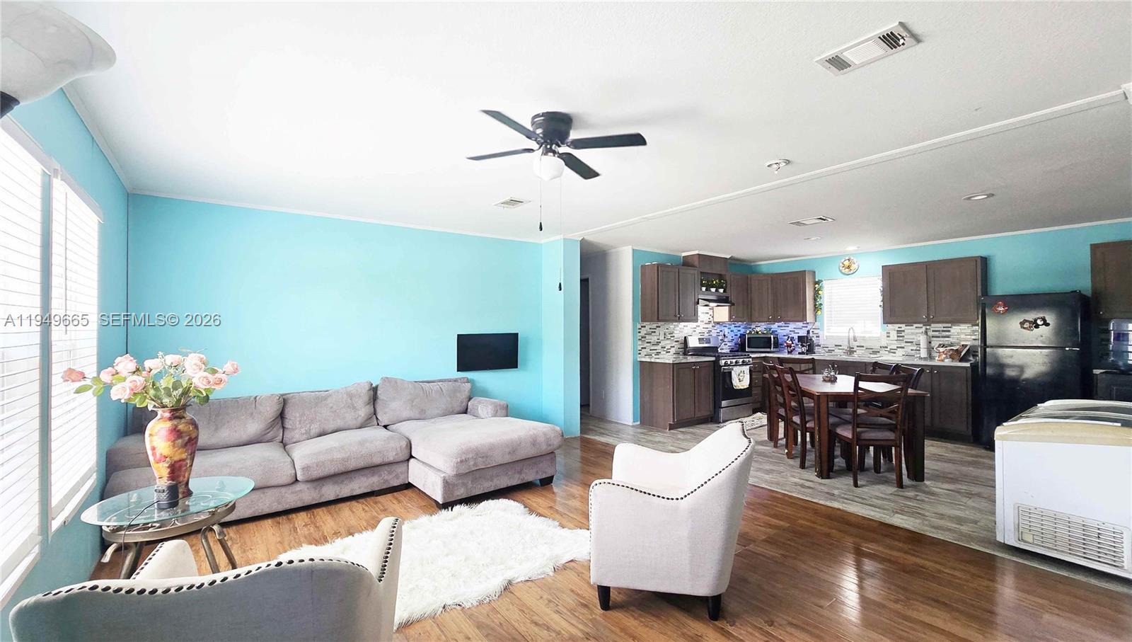 MONTURA SOUTH HALF (100804 - Residential