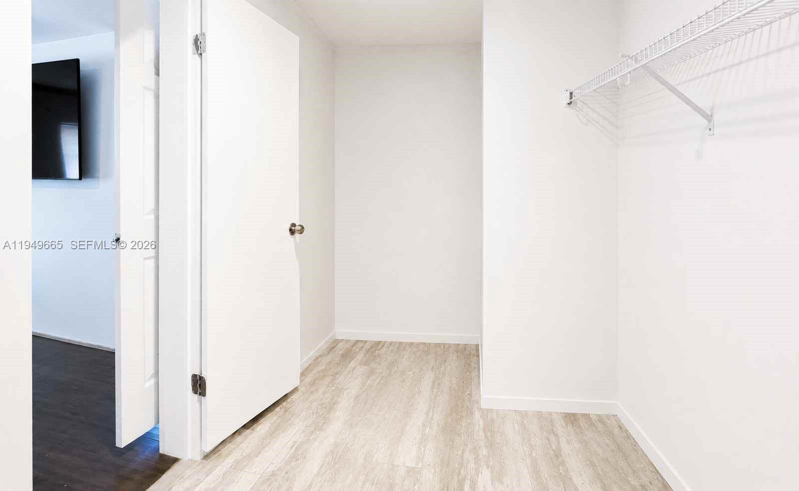 MONTURA SOUTH HALF (100804 - Residential
