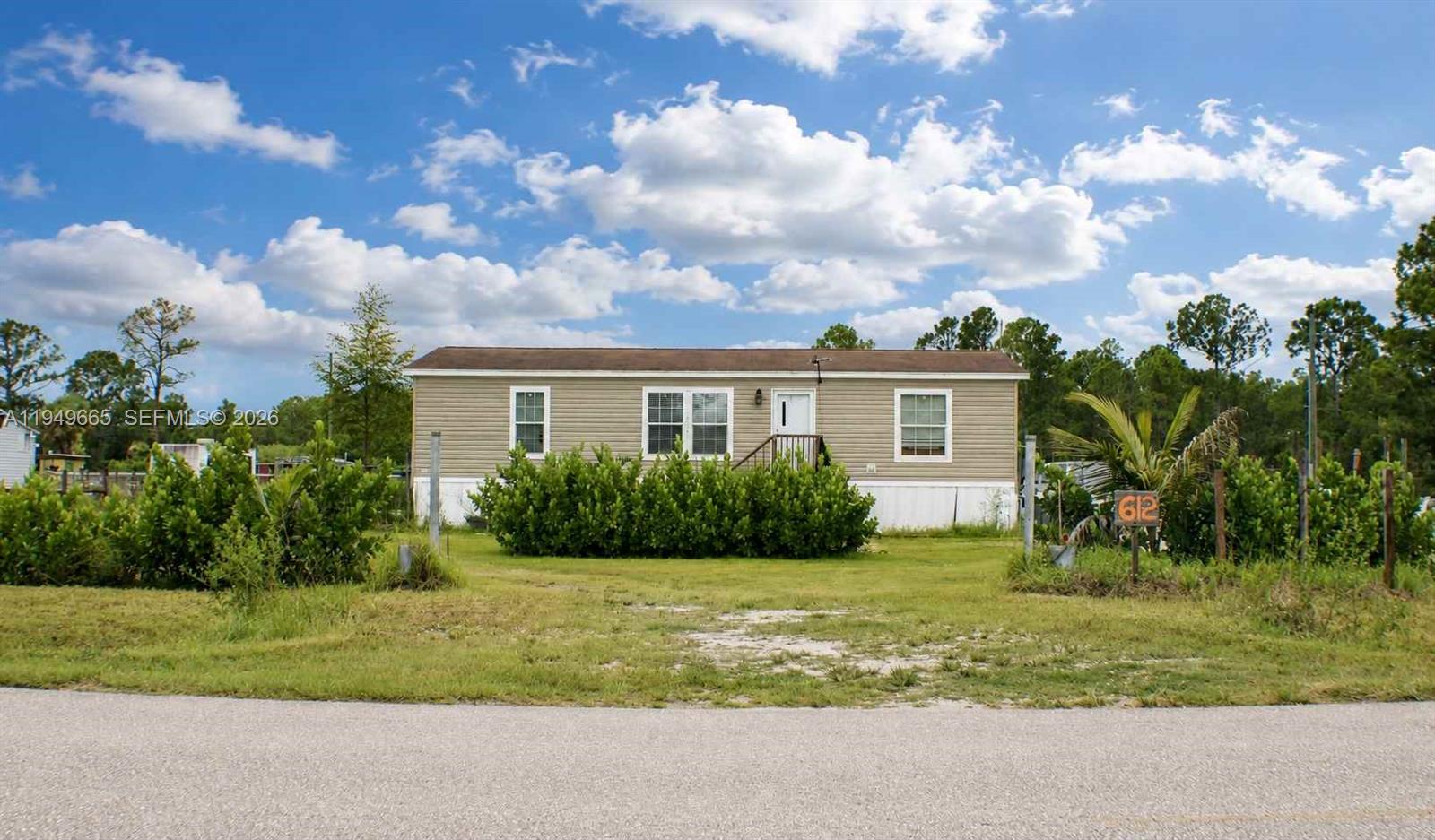 MONTURA SOUTH HALF (100804 - Residential