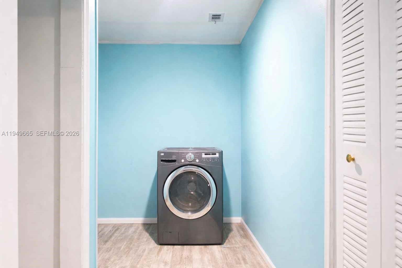 MONTURA SOUTH HALF (100804 - Residential