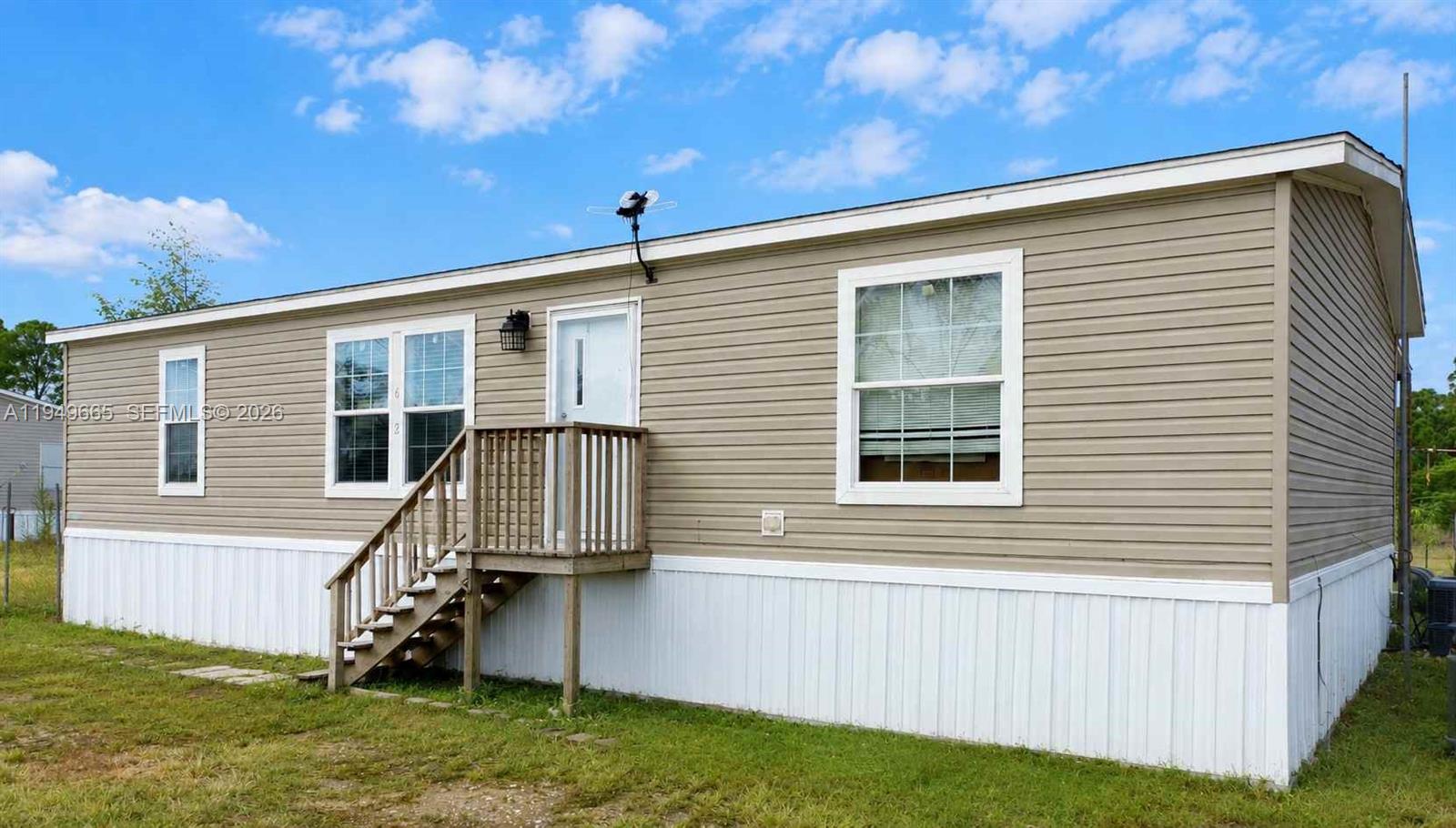 MONTURA SOUTH HALF (100804 - Residential