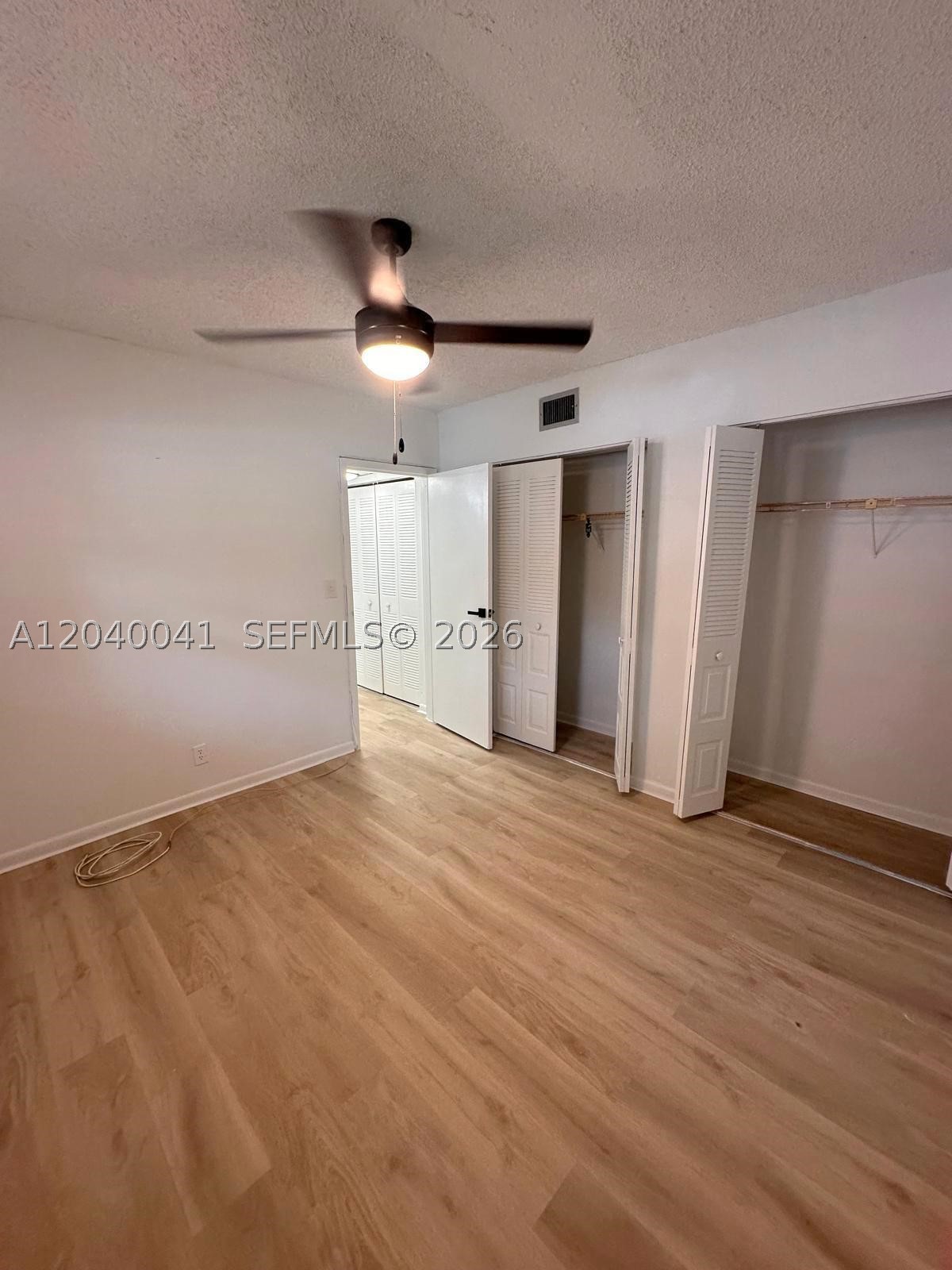 ORIOLE GOLF & TENNIS CLUB - Residential