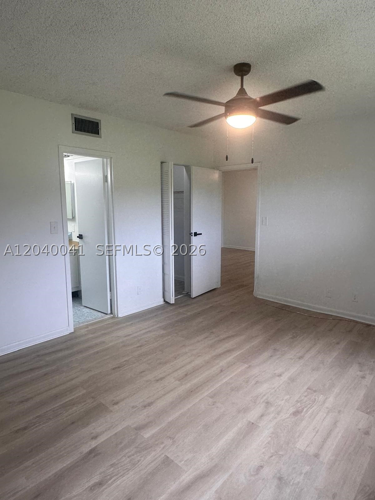 ORIOLE GOLF & TENNIS CLUB - Residential