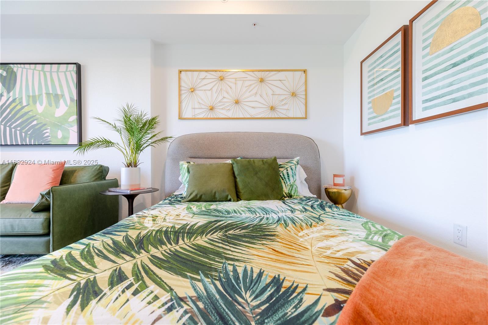Our studio residences are designed to provide a comfortable living space for people who prioritize efficiency and simplicity.  

Apartment features include modern kitchens with a full appliance package, ceramic tile throughout, ample closet space and private balconies. 

The common areas are where the community comes to life with a resident lounge, resort-style pool with cabanas, fitness center, co-working lounge and more!

Onsite leasing office is open Monday-Friday 10-7.