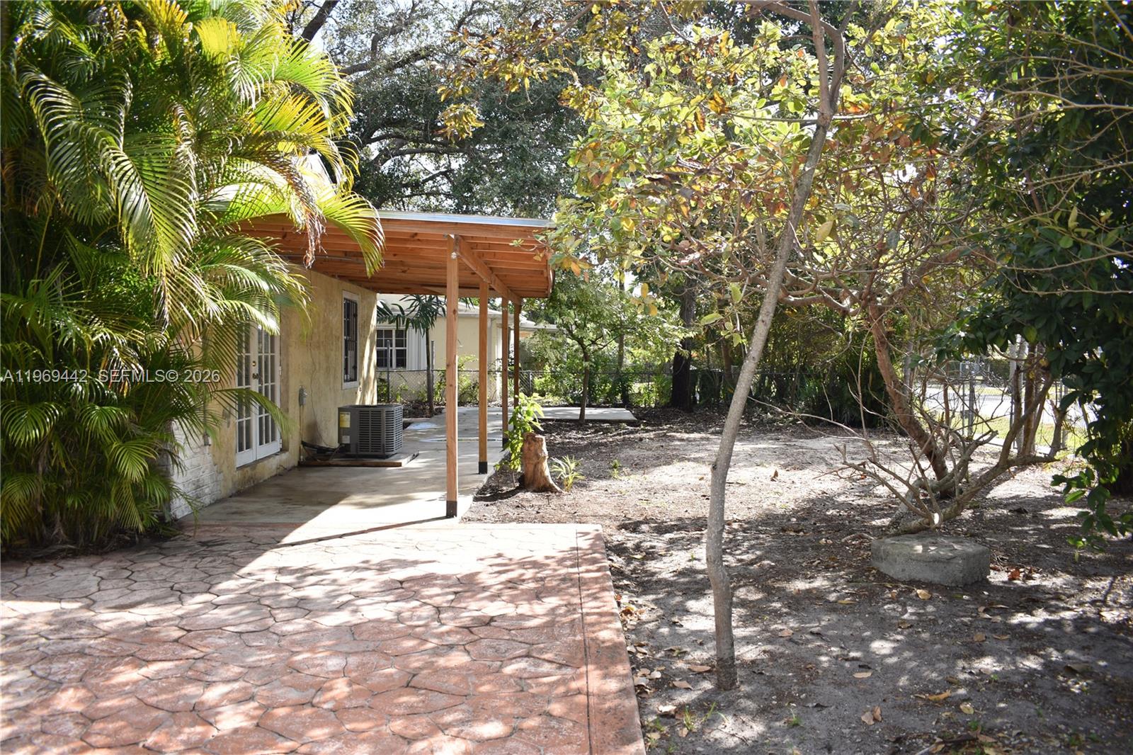 BISCAYNE HIGHLANDS - Residential
