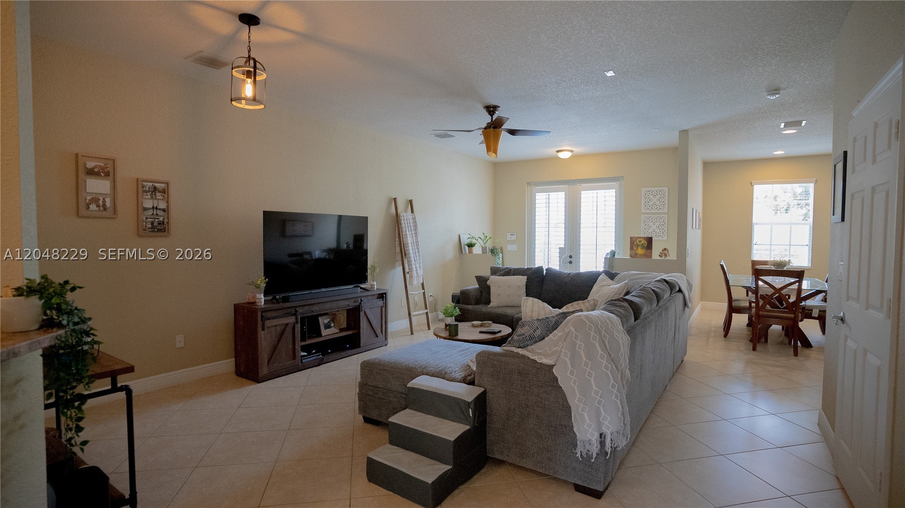 HAMPTON HILLS CONDO - Residential