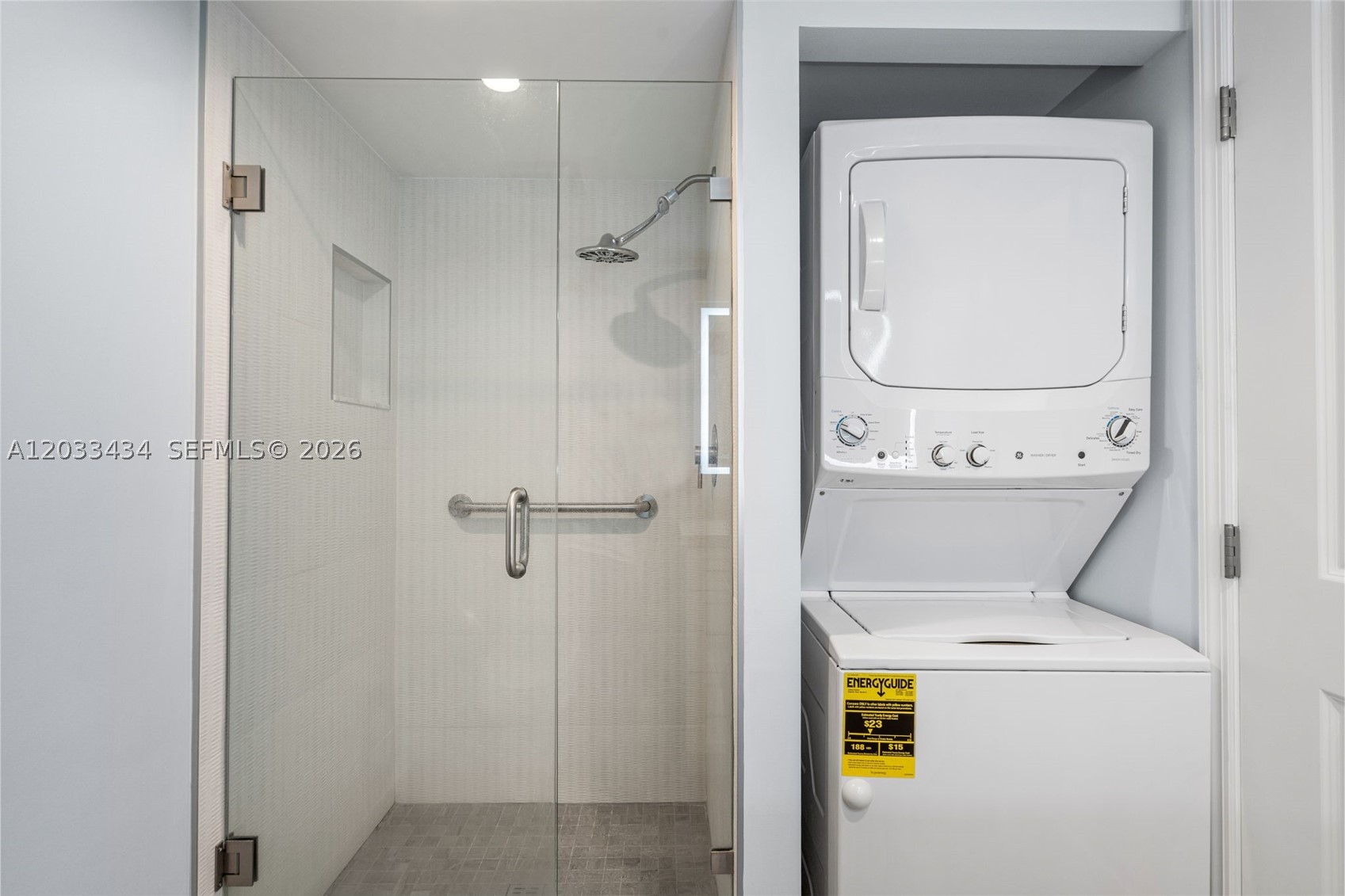 TOWERS OF QUAYSIDE CONDO - Residential