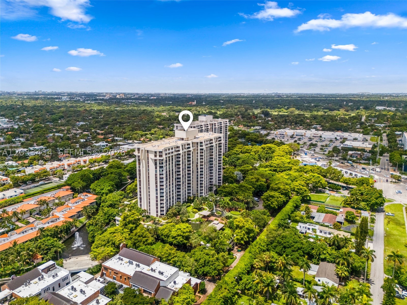 TOWERS OF QUAYSIDE CONDO - Residential