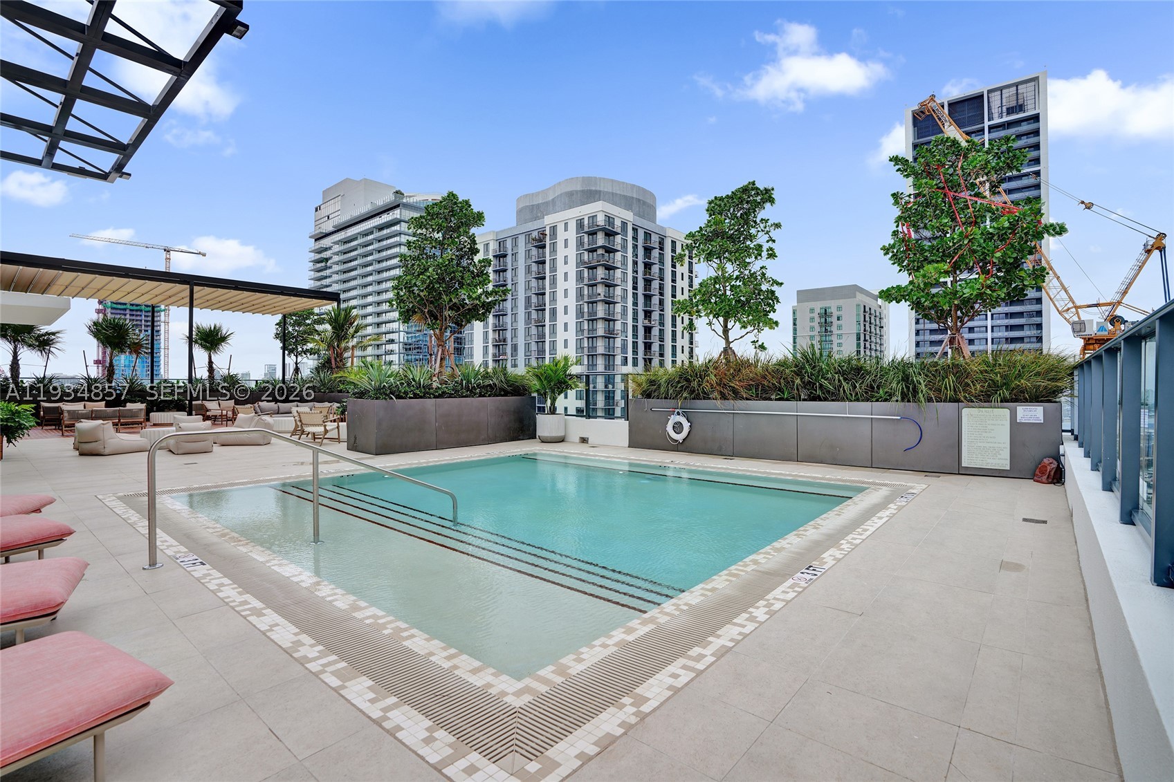 Crosby Miami World Center - Residential