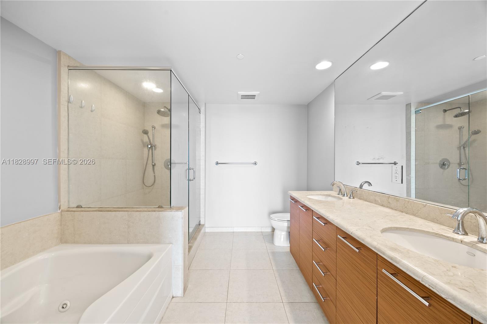 50 BISCAYNE CONDO - Residential